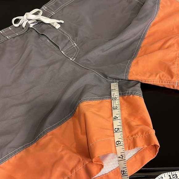 Gap men’s colorblock swim trunks, pockets, mesh lining, grey/orange, sz XL - Picture 13 of 14